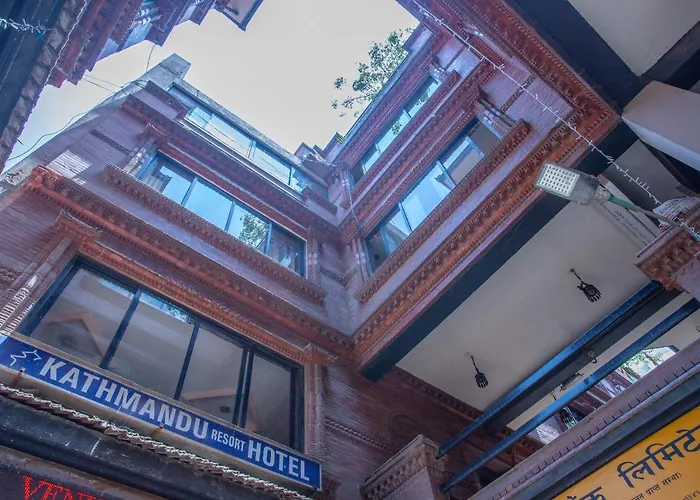 Hotel Arts 4*